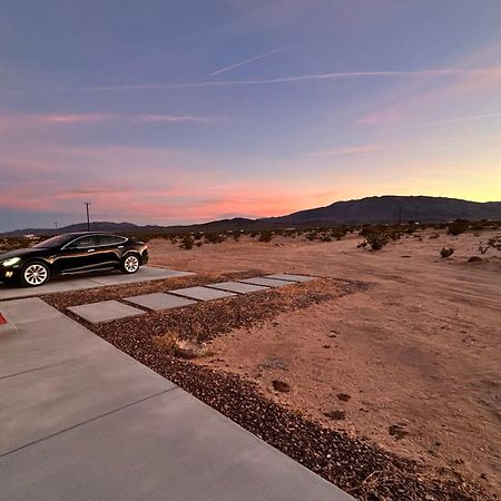 Serene Modern Home Backdoor With Great Wifi, Games, Movies, Patio Seating And Bbq Easy Access To North Joshua Tree National Park In 10 Minutes Twentynine Palms Buitenkant foto