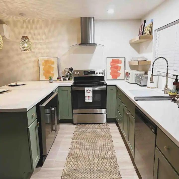 Serene Modern Home Backdoor With Great Wifi, Games, Movies, Patio Seating And Bbq Easy Access To North Joshua Tree National Park In 10 Minutes Twentynine Palms Buitenkant foto