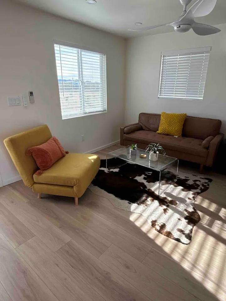 Serene Modern Home Backdoor With Great Wifi, Games, Movies, Patio Seating And Bbq Easy Access To North Joshua Tree National Park In 10 Minutes Twentynine Palms Buitenkant foto