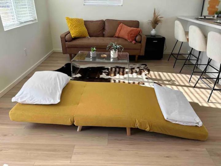 Serene Modern Home Backdoor With Great Wifi, Games, Movies, Patio Seating And Bbq Easy Access To North Joshua Tree National Park In 10 Minutes Twentynine Palms Buitenkant foto