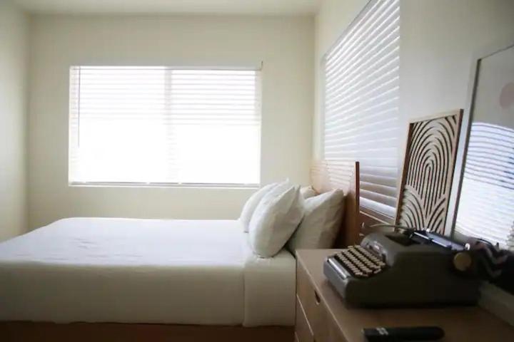 Serene Modern Home Backdoor With Great Wifi, Games, Movies, Patio Seating And Bbq Easy Access To North Joshua Tree National Park In 10 Minutes Twentynine Palms Buitenkant foto