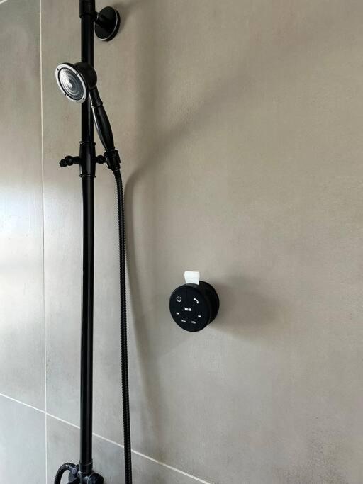 Serene Modern Home Backdoor With Great Wifi, Games, Movies, Patio Seating And Bbq Easy Access To North Joshua Tree National Park In 10 Minutes Twentynine Palms Buitenkant foto